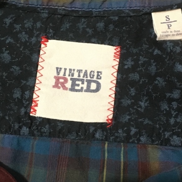 Vintage Red plaid button down shirt - Picture 4 of 8